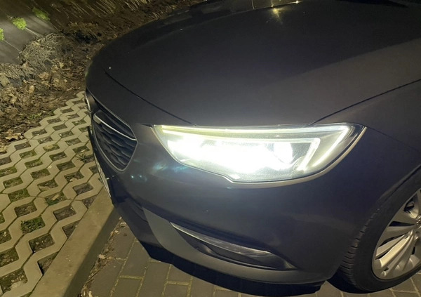 Opel Insignia cena 49500 przebieg: 378000, rok produkcji 2018 z Bytów małe 497